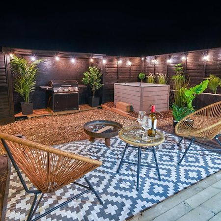 The Nest @The Outside Inn Mountfield Ngoại thất bức ảnh