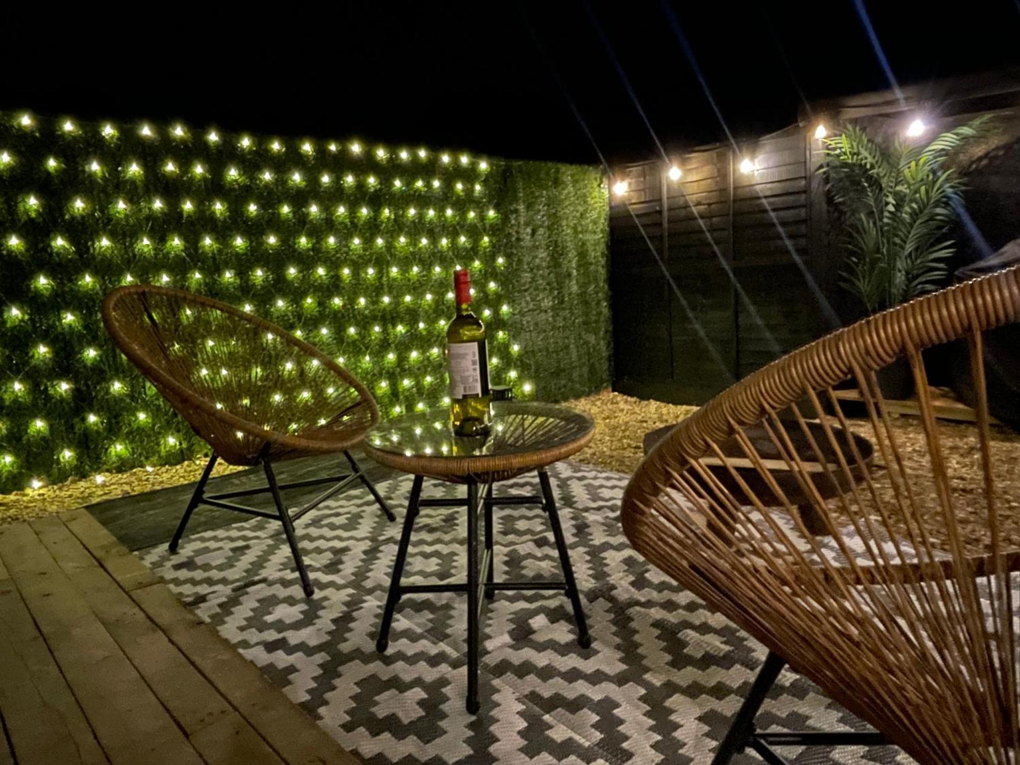 The Nest @The Outside Inn Mountfield Ngoại thất bức ảnh